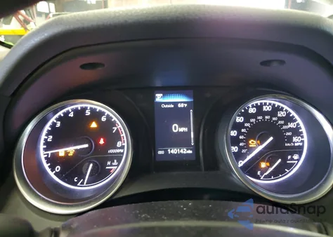 2018 Toyota Camry L z USA, uszkodzony, nr VIN 4T1B11HK1JU601795